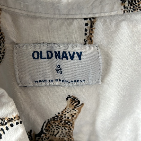 Pretty cool button down - Picture 4 of 4